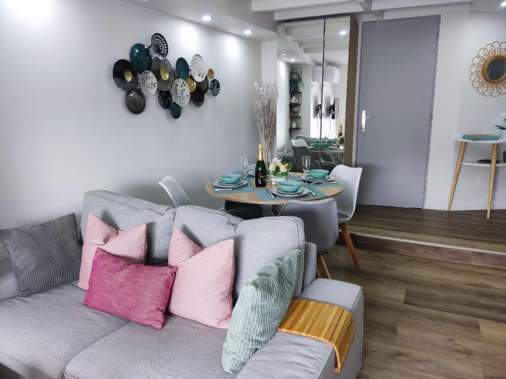 Comfortable Air-Conditioned T3 In The Heart Of Amboise With Parking Space Екстериор снимка