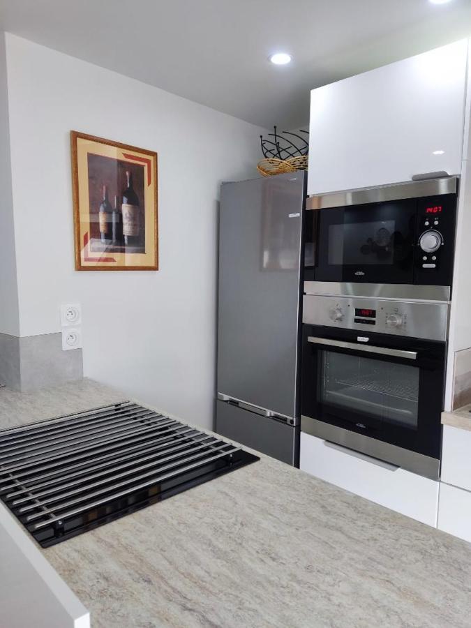 Comfortable Air-Conditioned T3 In The Heart Of Amboise With Parking Space Екстериор снимка